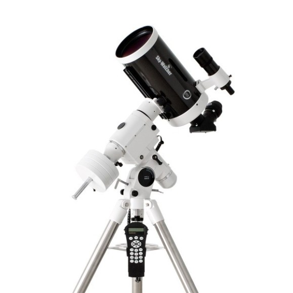 Telescópio Maksutov-Cassegrain SkyWatcher de 150/1800mm com montagem HEQ5 Pro GoTo