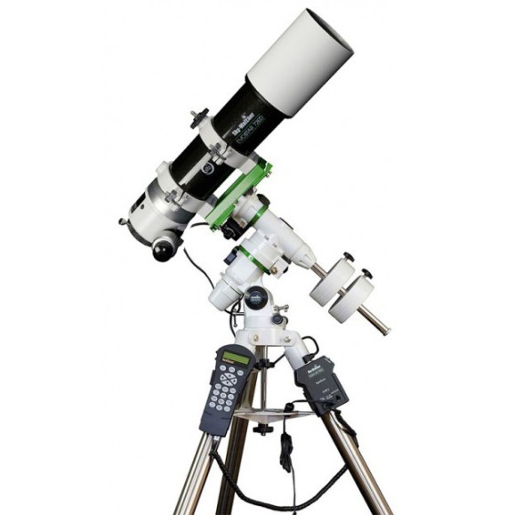 Telescópio Refractor Skywatcher Diamante Preto 72ED com montagem EQM-35 PRO Goto